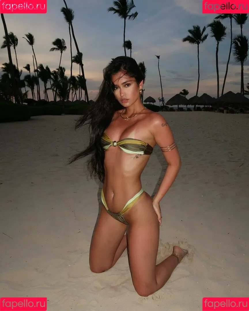 Naaz Torbati Onlyfans Photo Gallery 