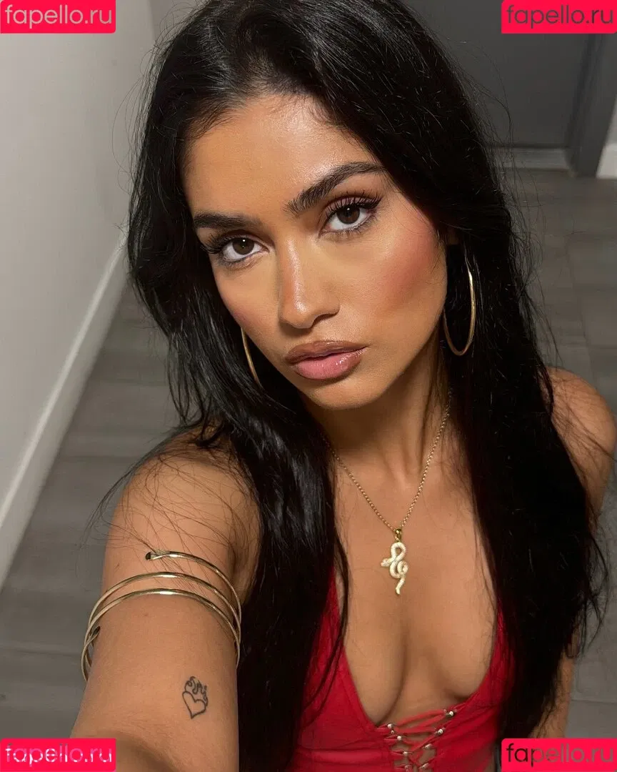 Naaz Torbati Onlyfans Photo Gallery 