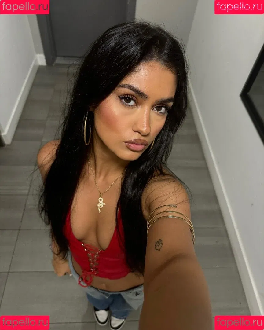 Naaz Torbati Onlyfans Photo Gallery 