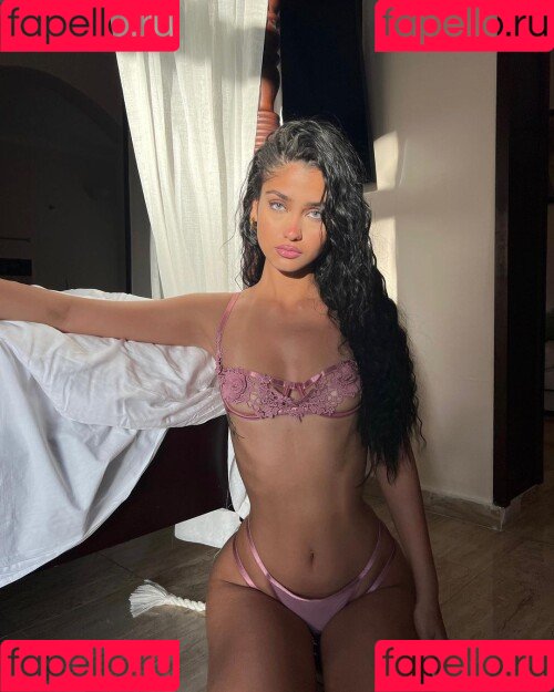 Naaz Torbati Onlyfans Photo Gallery 