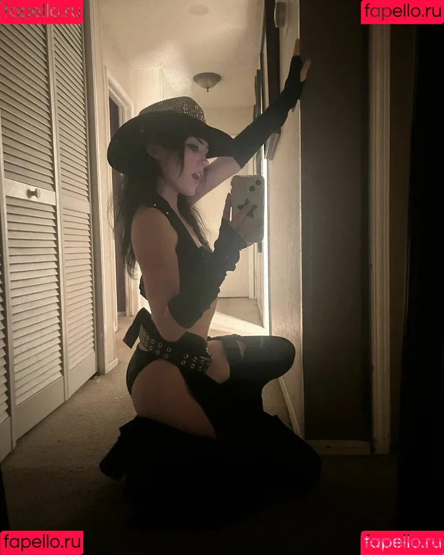 Astrouxx Onlyfans Photo Gallery 