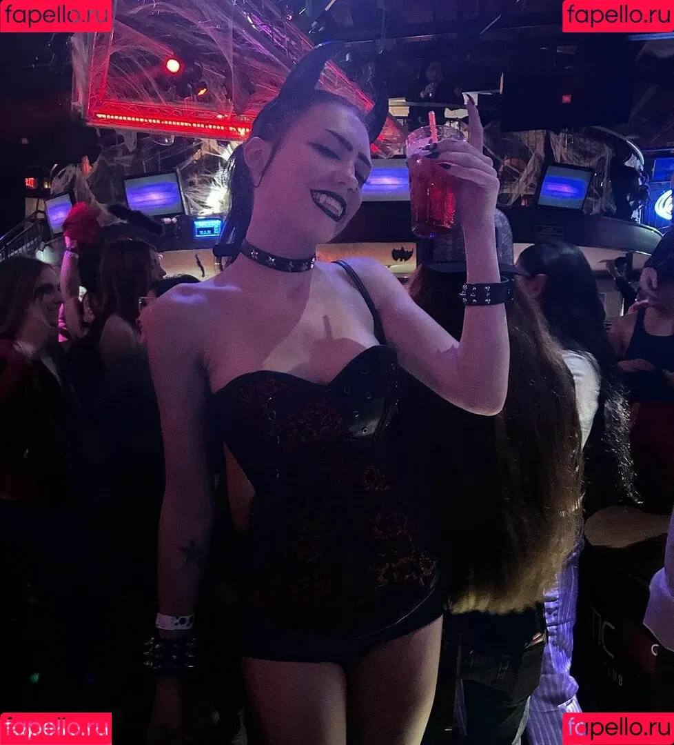 Astrouxx Onlyfans Photo Gallery 
