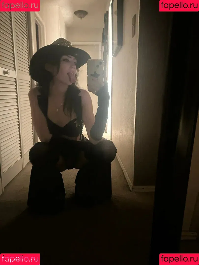Astrouxx Onlyfans Photo Gallery 