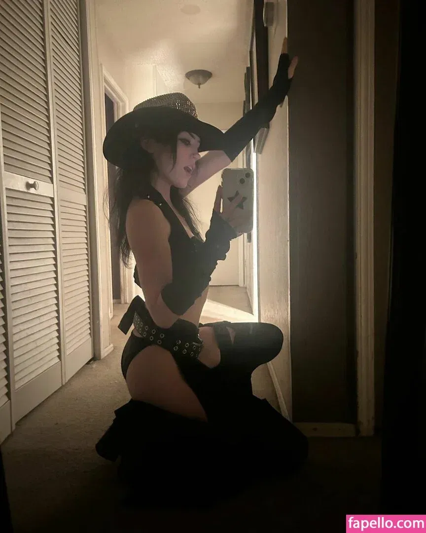 Astrouxx Onlyfans Photo Gallery 