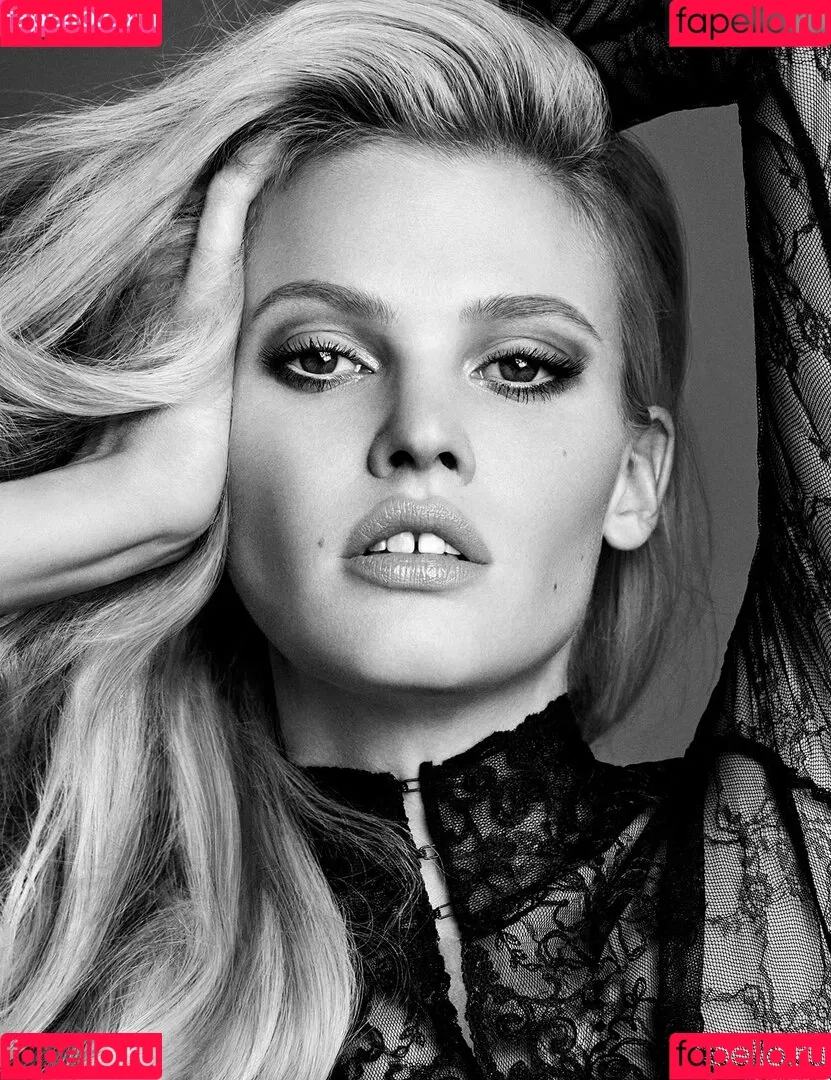 Lara Stone Onlyfans Photo Gallery 