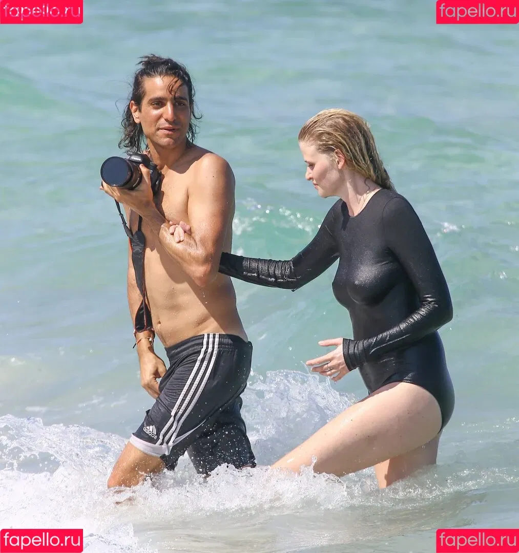 Lara Stone Onlyfans Photo Gallery 