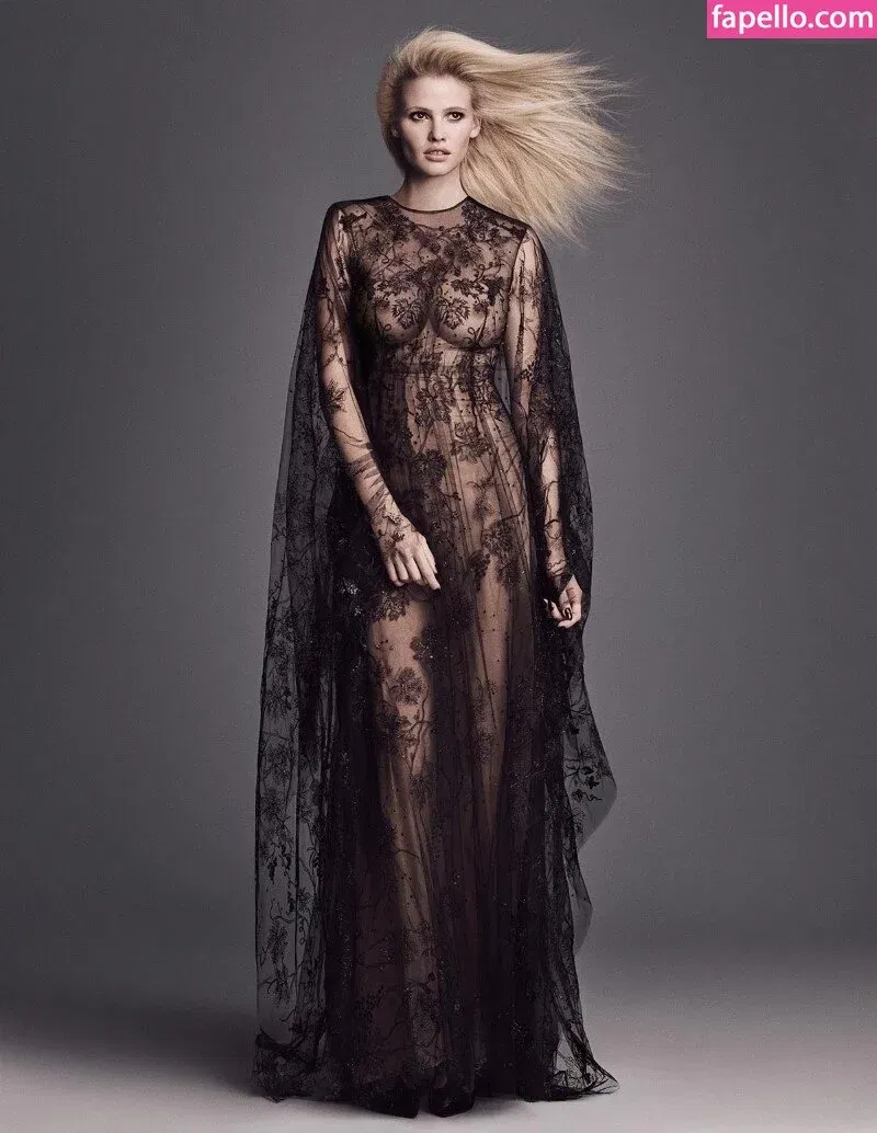 Lara Stone Onlyfans Photo Gallery 