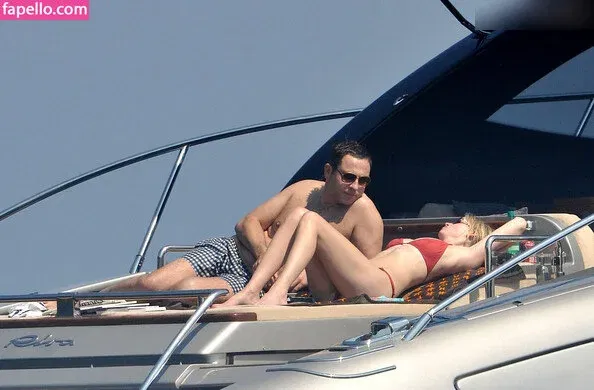 Lara Stone Onlyfans Photo Gallery 