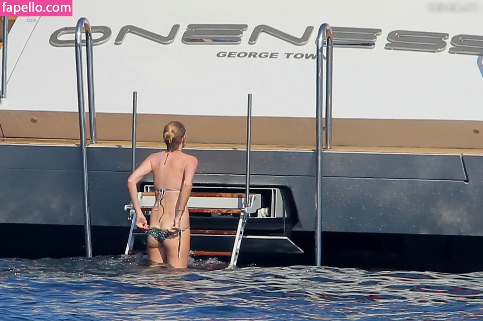 Lara Stone Onlyfans Photo Gallery 