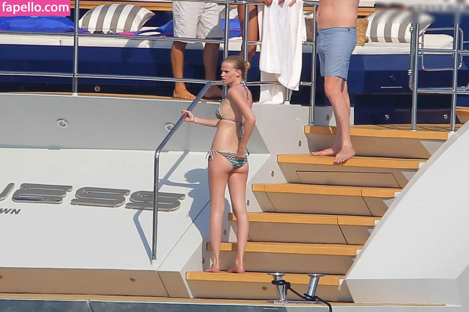 Lara Stone Onlyfans Photo Gallery 