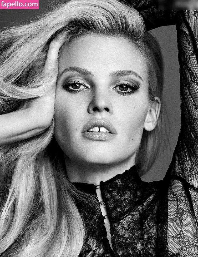 Lara Stone Onlyfans Photo Gallery 