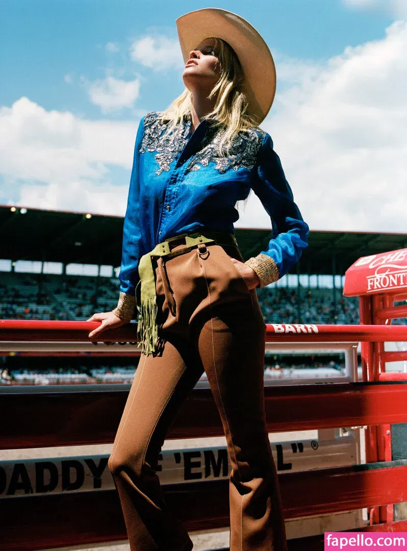 Lara Stone Onlyfans Photo Gallery 