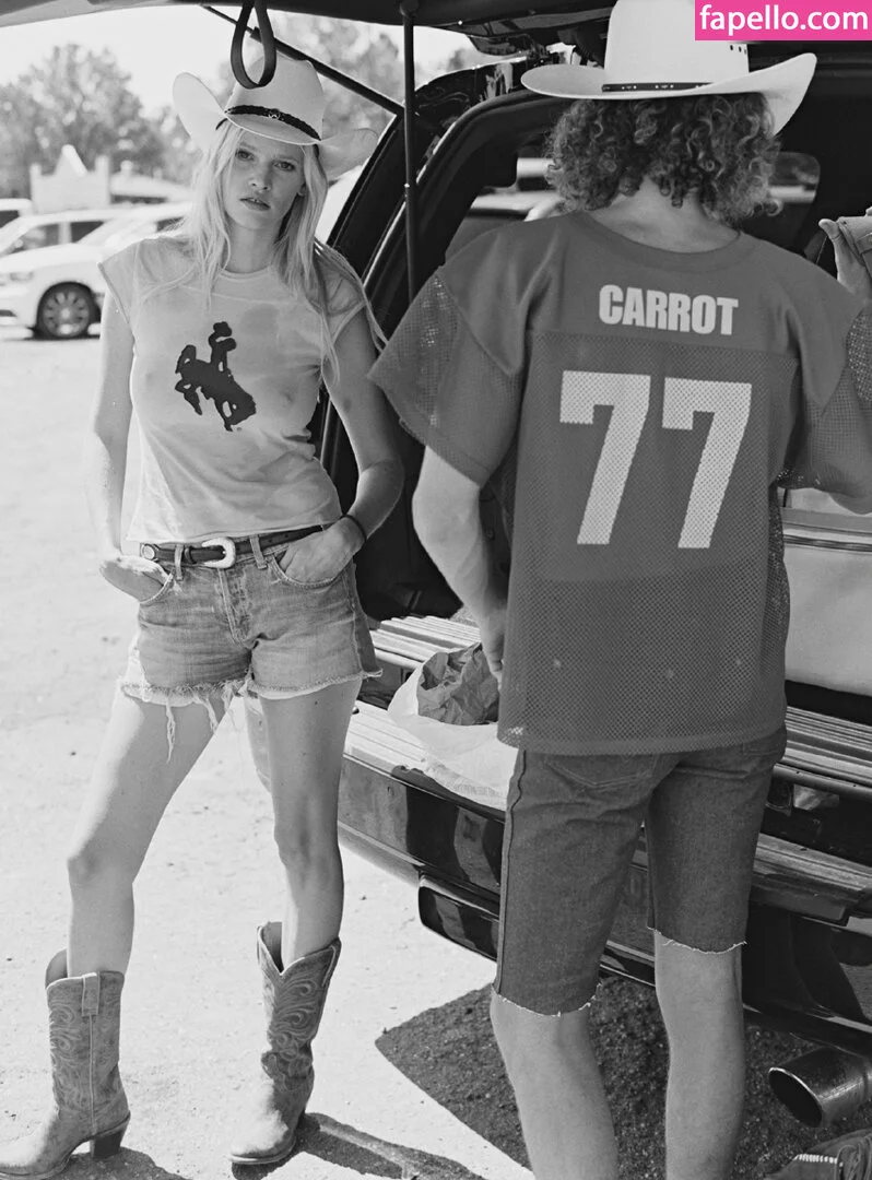 Lara Stone Onlyfans Photo Gallery 