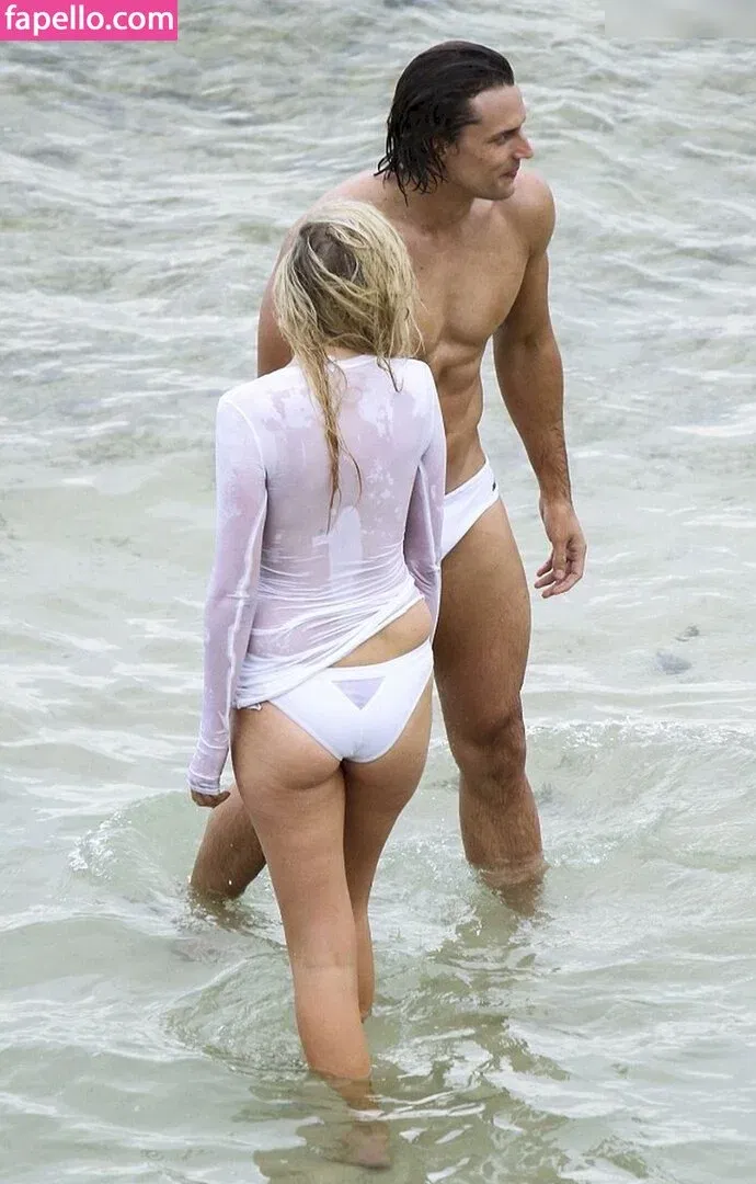 Lara Stone Onlyfans Photo Gallery 