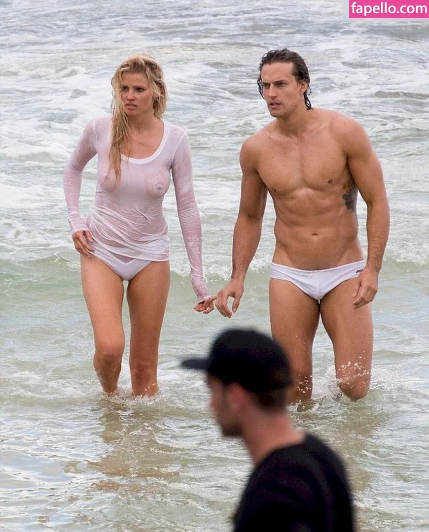 Lara Stone Onlyfans Photo Gallery 