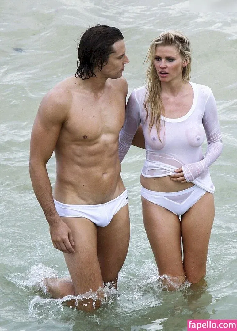 Lara Stone Onlyfans Photo Gallery 