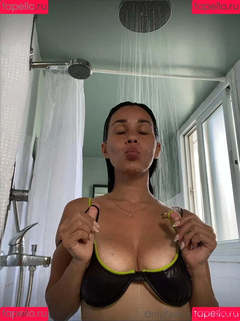May Ziv Onlyfans Photo Gallery 