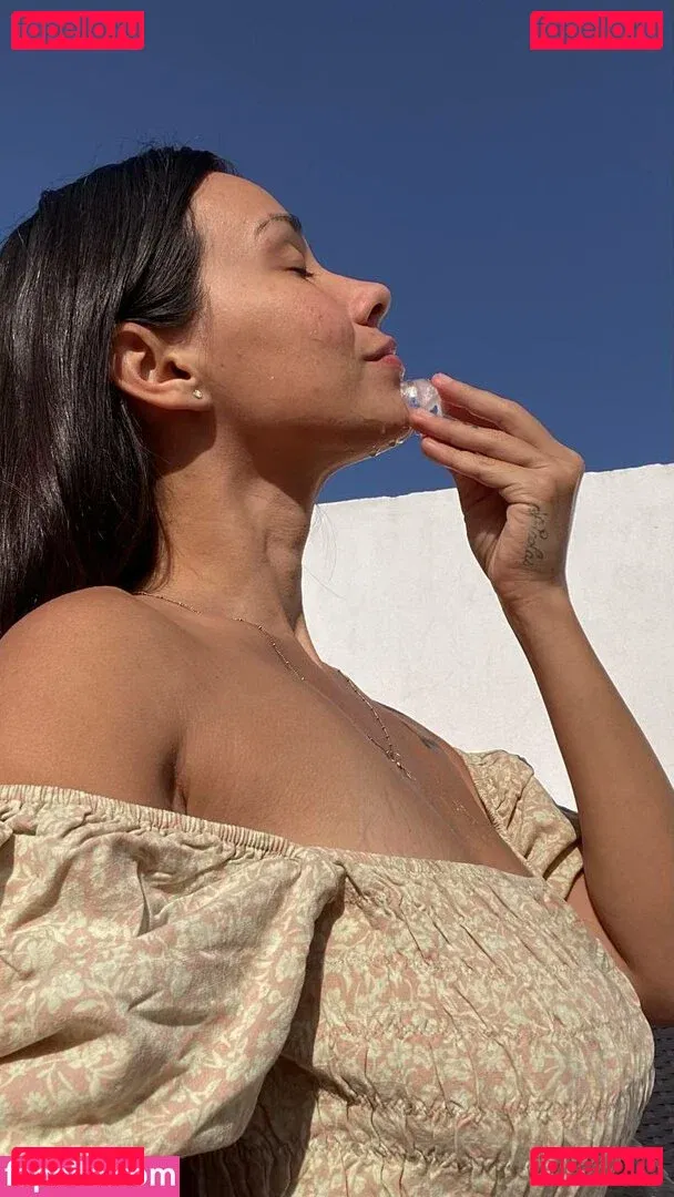 May Ziv Onlyfans Photo Gallery 