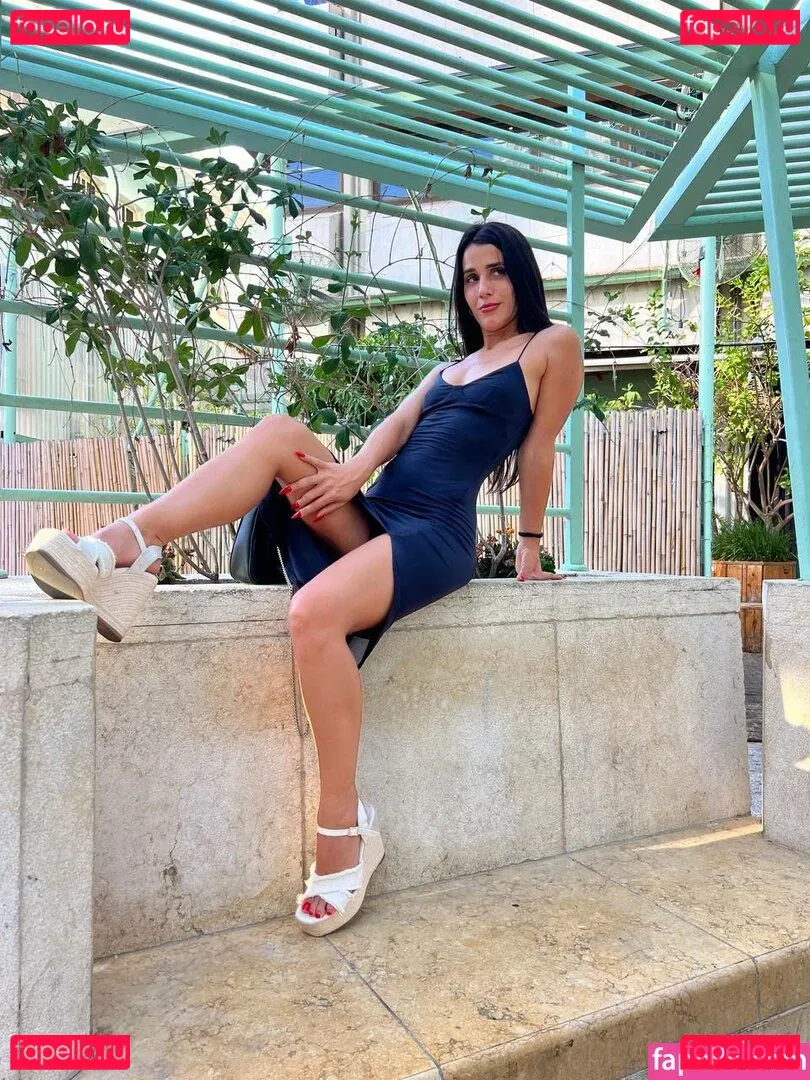 May Ziv Onlyfans Photo Gallery 