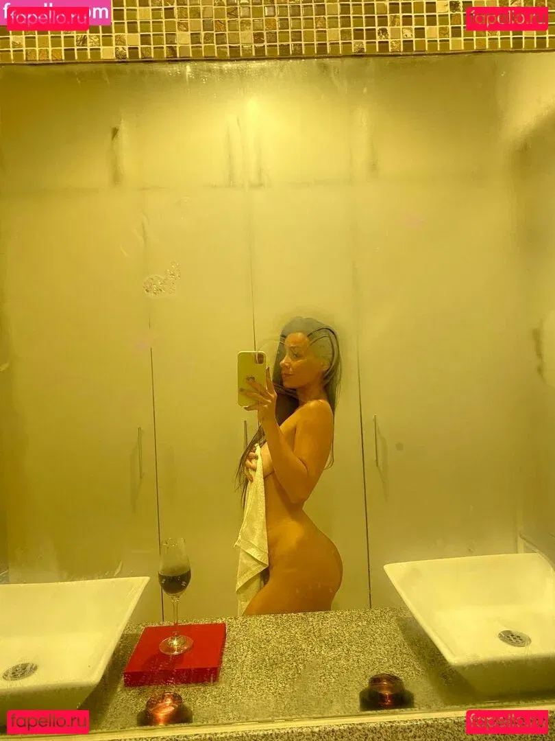 May Ziv Onlyfans Photo Gallery 