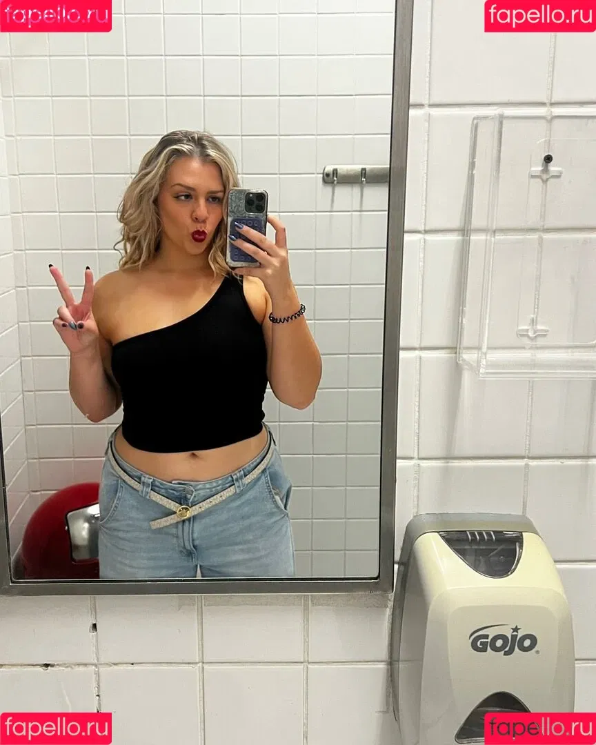 Megan Bowen Onlyfans Photo Gallery 
