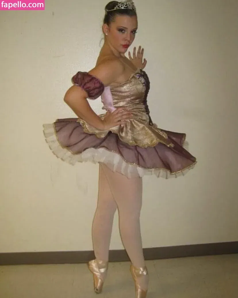 Megan Bowen Onlyfans Photo Gallery 