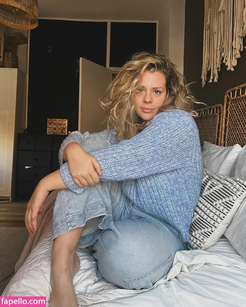 Megan Bowen Onlyfans Photo Gallery 