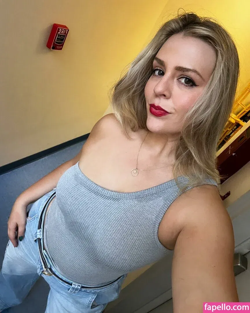 Megan Bowen Onlyfans Photo Gallery 