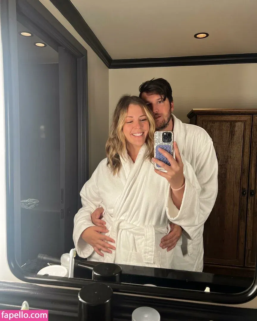 Megan Bowen Onlyfans Photo Gallery 