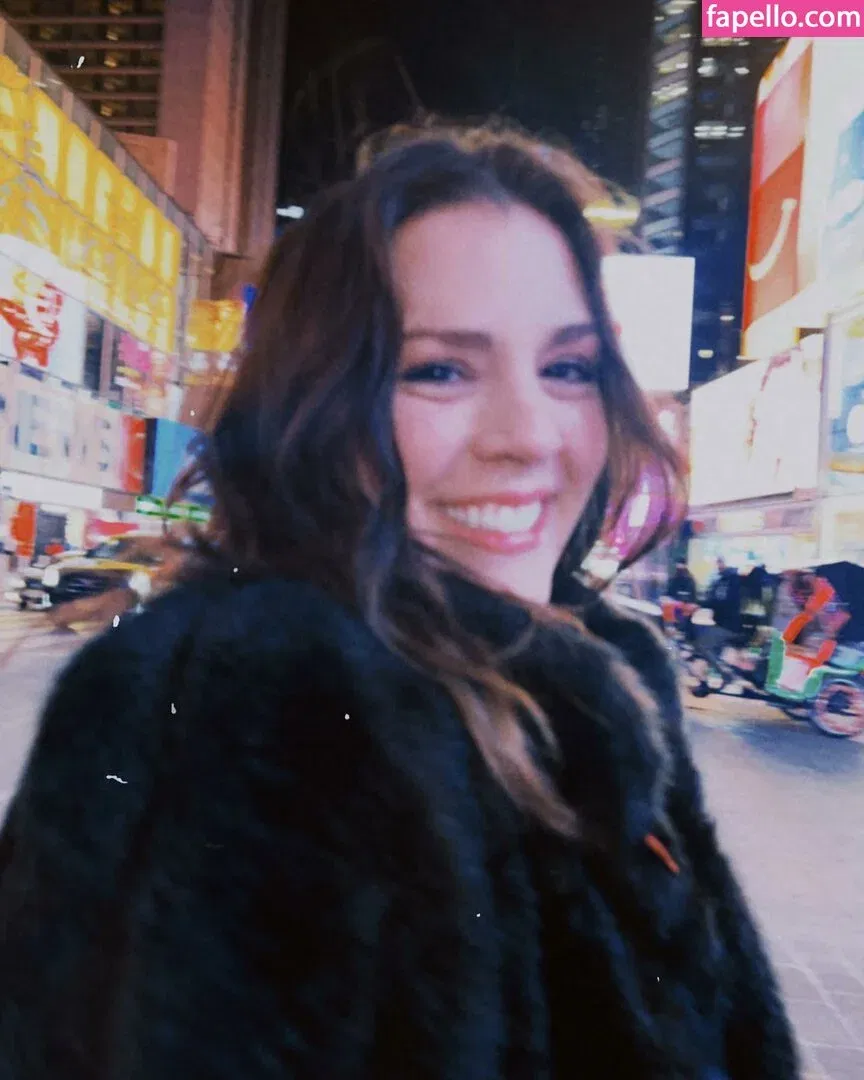 Megan Bowen Onlyfans Photo Gallery 