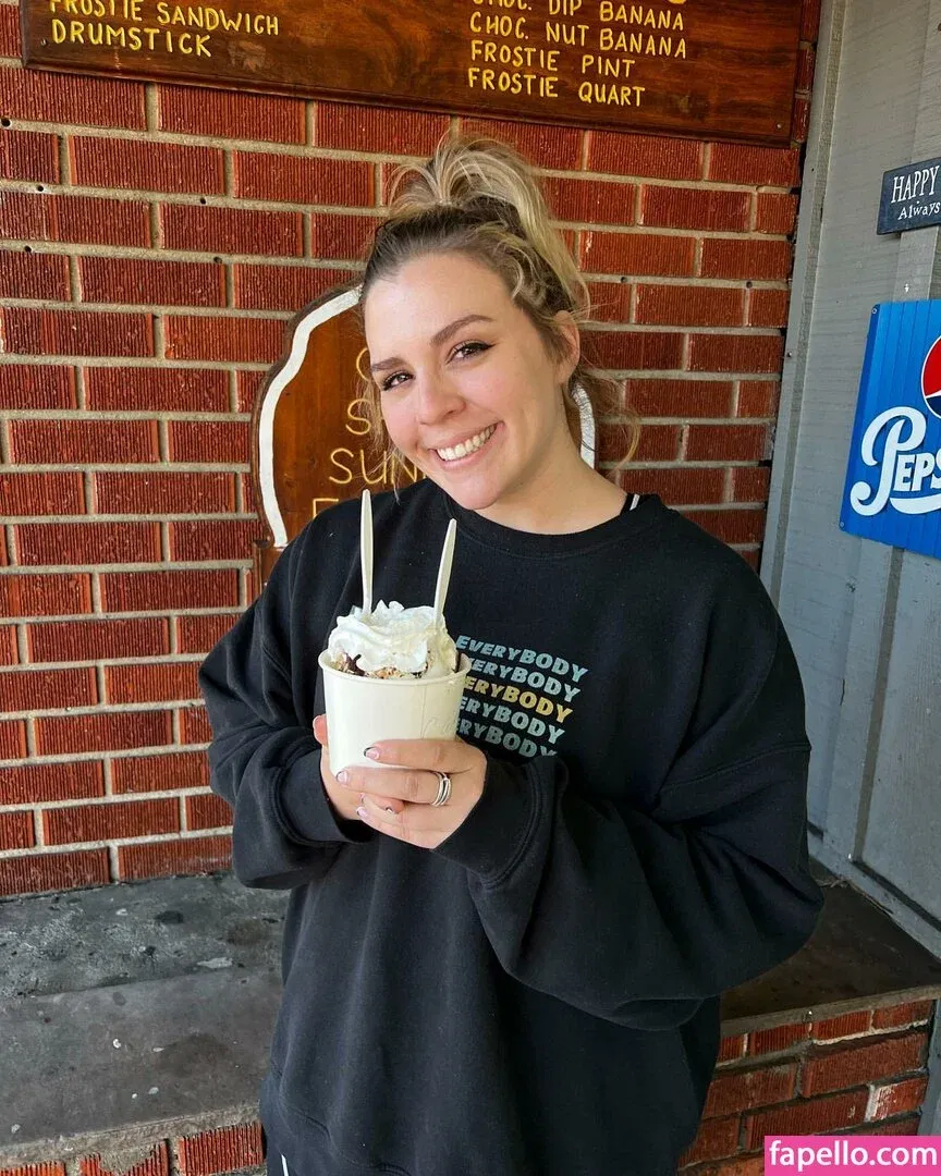 Megan Bowen Onlyfans Photo Gallery 