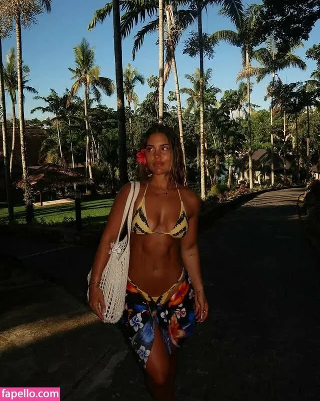 Kelsie Faith Thomas Onlyfans Photo Gallery 