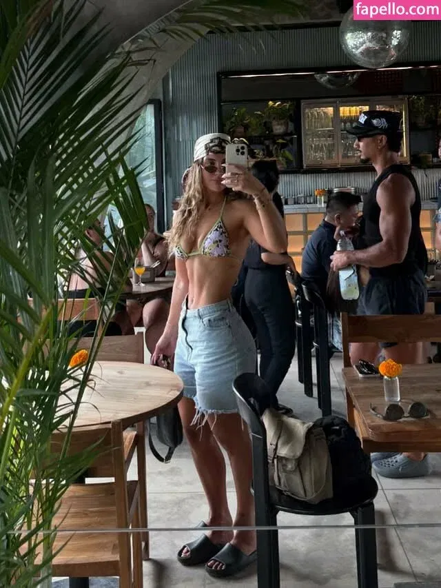 Kelsie Faith Thomas Onlyfans Photo Gallery 