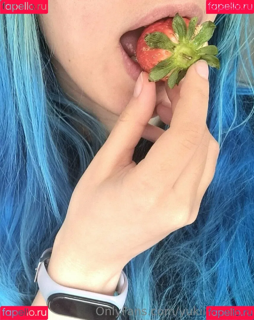 yourbluehairedwaifu Onlyfans Photo Gallery 