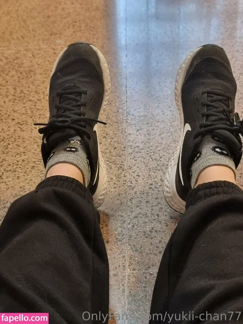 yourbluehairedwaifu Onlyfans Photo Gallery 