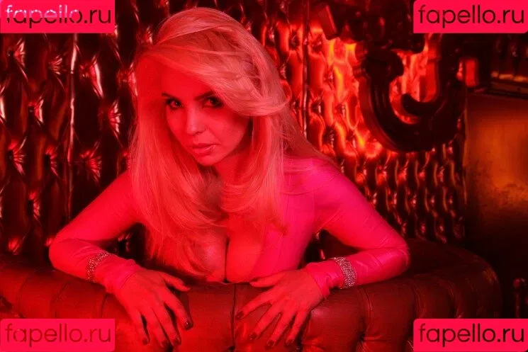 Lady Lu Onlyfans Photo Gallery 