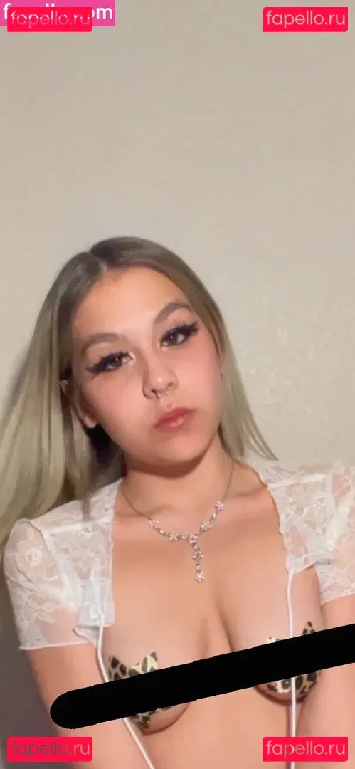 d011.facee Onlyfans Photo Gallery 