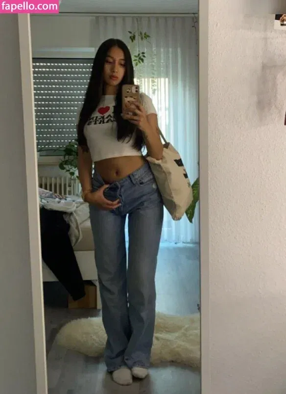 Lara Held Onlyfans Photo Gallery 