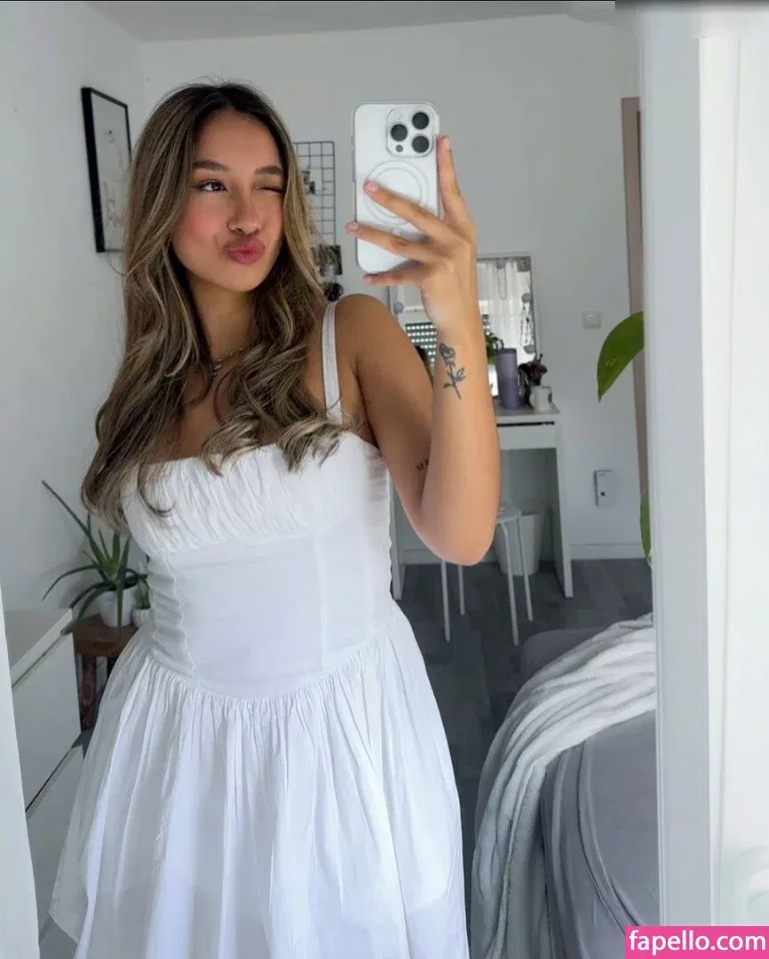 Lara Held Onlyfans Photo Gallery 