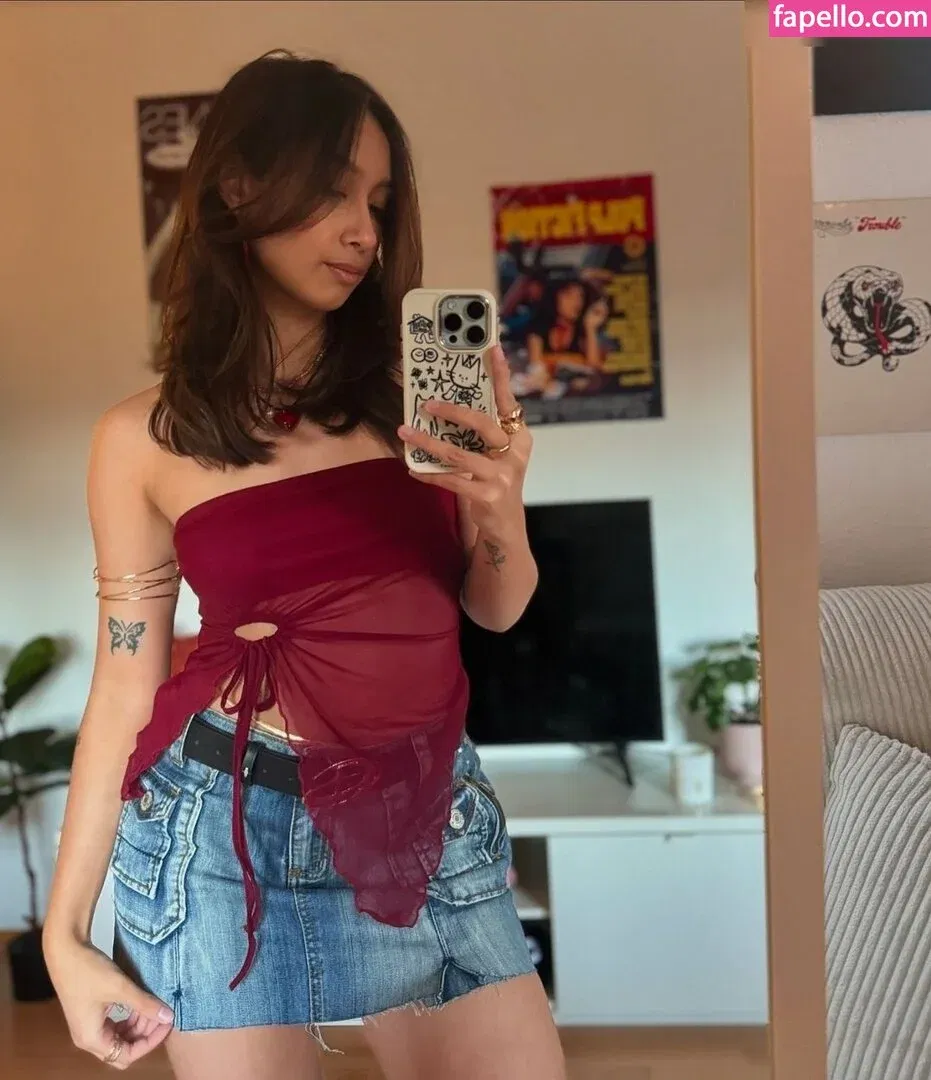 Lara Held Onlyfans Photo Gallery 