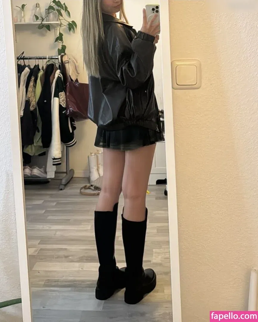 Lara Held Onlyfans Photo Gallery 