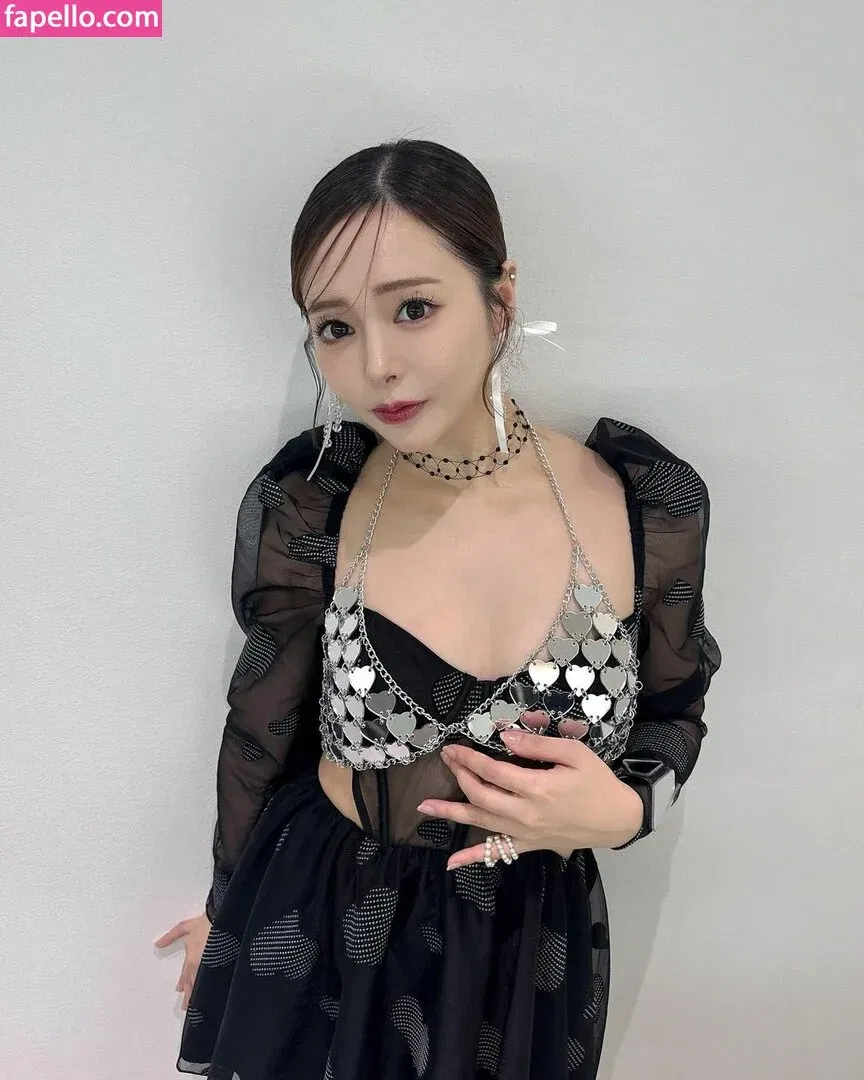 Yuna Ogura Onlyfans Photo Gallery 