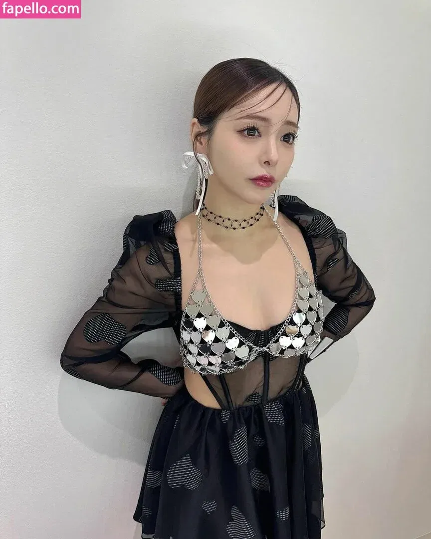 Yuna Ogura Onlyfans Photo Gallery 