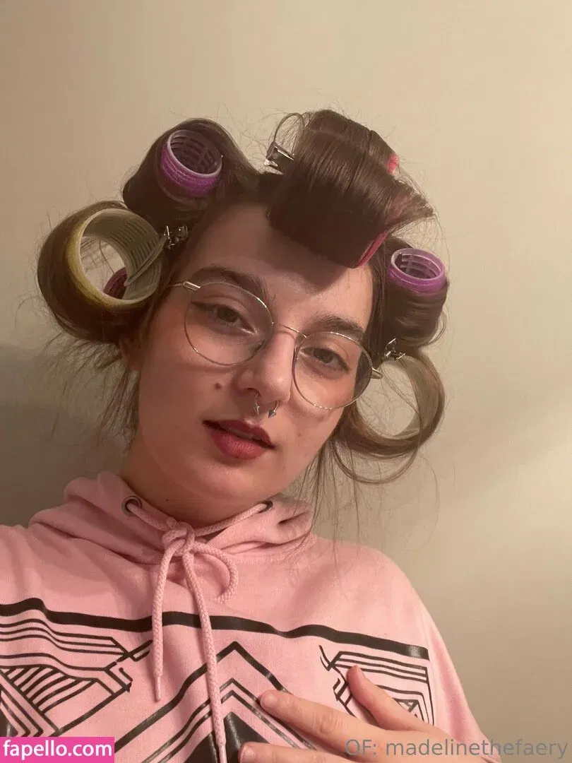 madelinethefaery Onlyfans Photo Gallery 