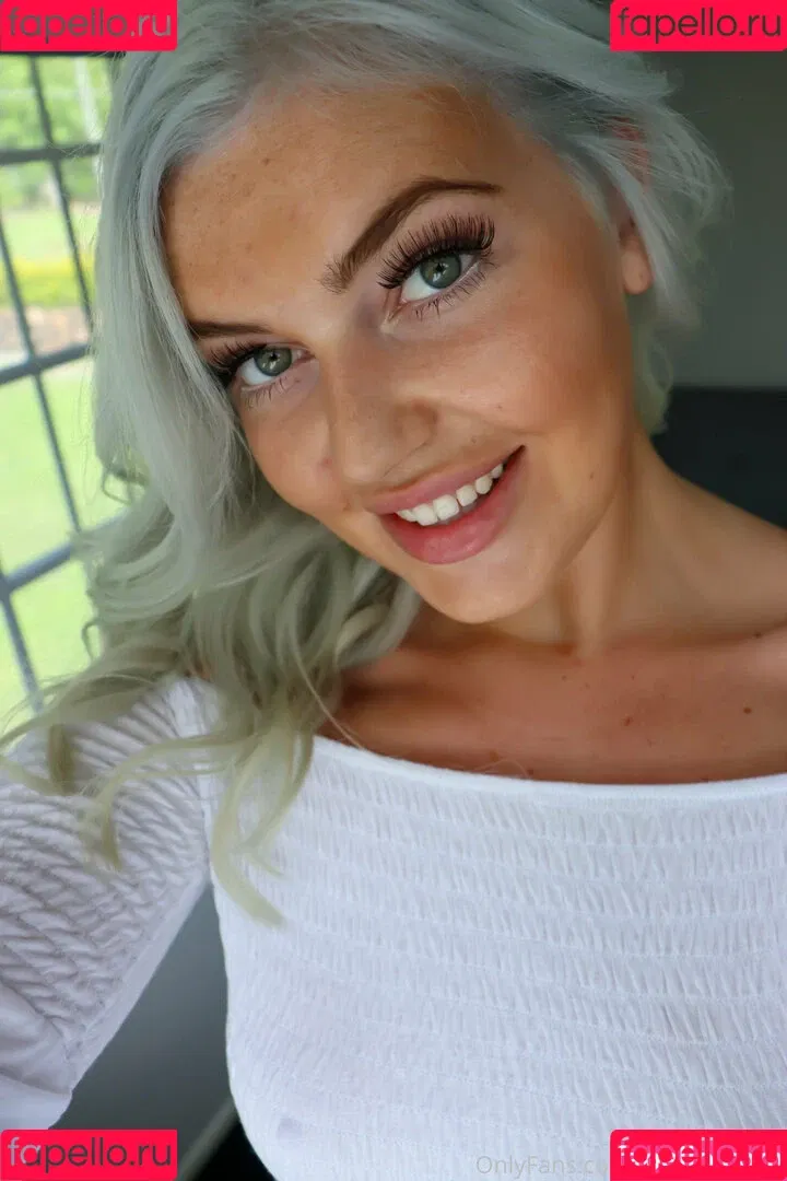 auroraangel1 Onlyfans Photo Gallery 
