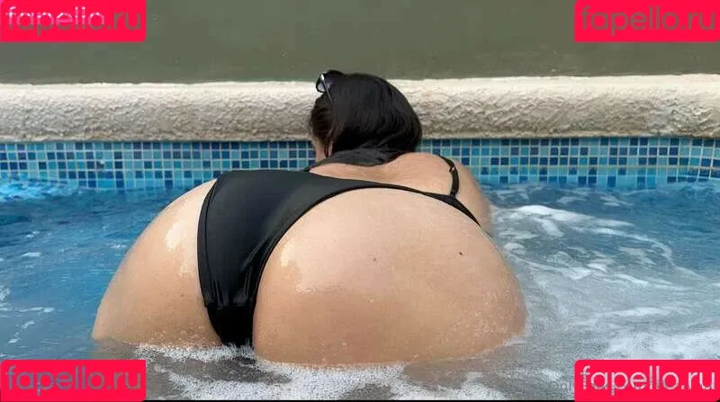 AleAlVa Onlyfans Photo Gallery 