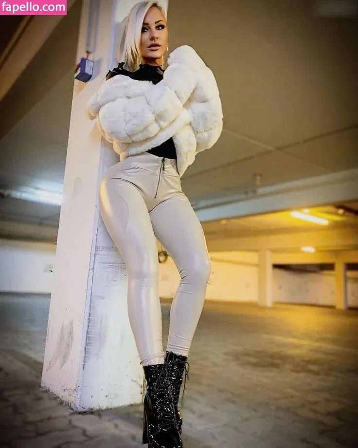 Sanny9222 Onlyfans Photo Gallery 