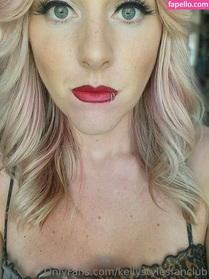 kellystylestx Onlyfans Photo Gallery 