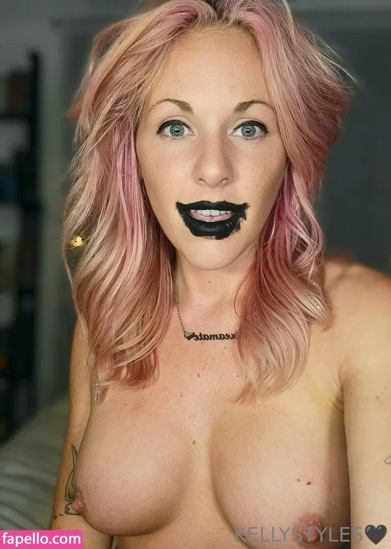 kellystylestx Onlyfans Photo Gallery 