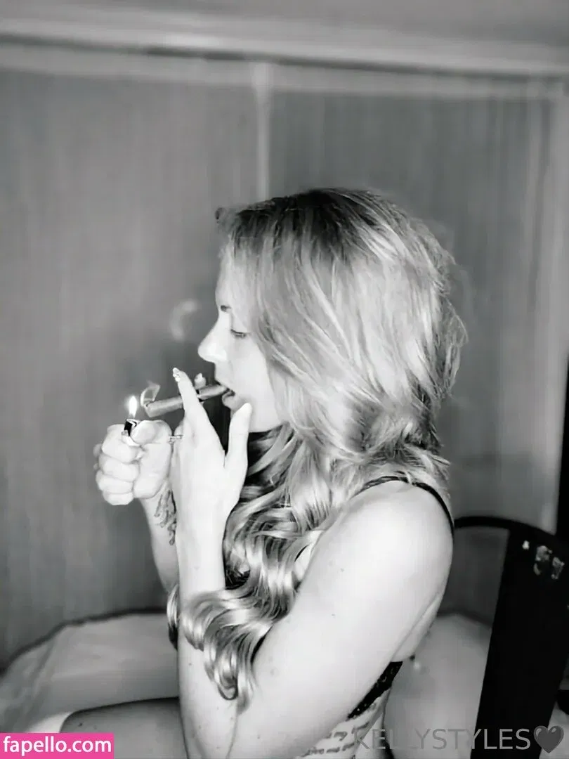 kellystylestx Onlyfans Photo Gallery 